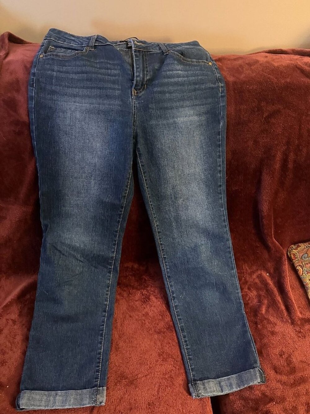 d.jeans Women's Mid-Rise Straight Leg Jeans, Size 10